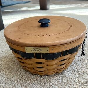 LONGABERGER collectors club 2004 ware basket